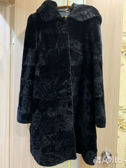 Шуба мутоновая с капюшоном