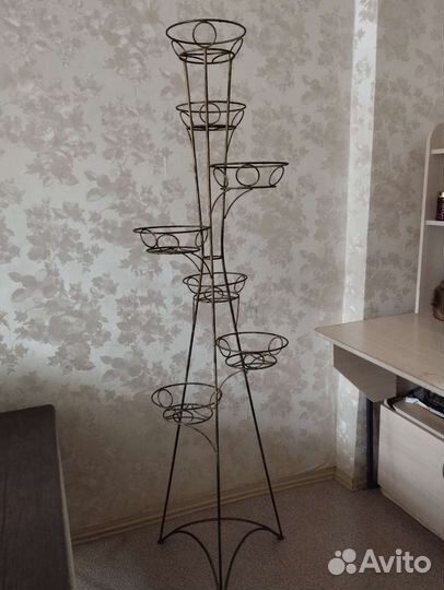 Подставка для цветов напольная металлическая