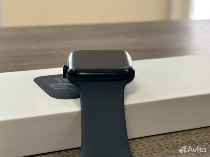 Apple watch se 2, 44 мм, акб 97