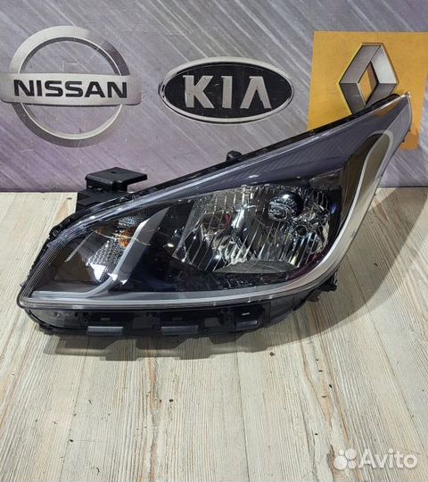 Фара Kia RIO 4 Лев