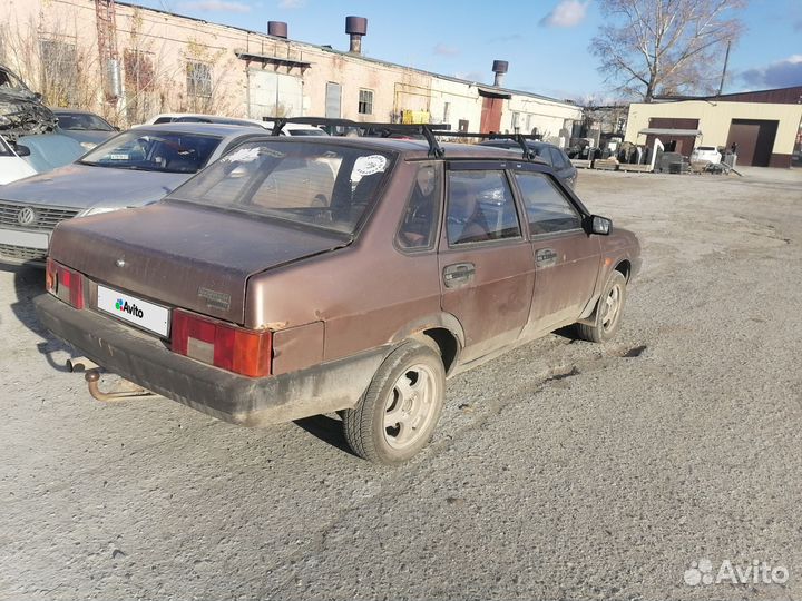 ВАЗ 21099 1.5 МТ, 1995, 100 000 км