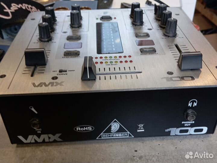 Микшерный пульт Behringer vmx 100