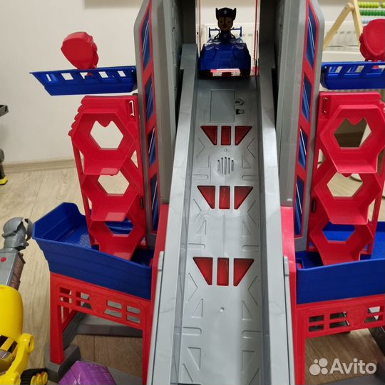 Щенячий патруль база и щенки