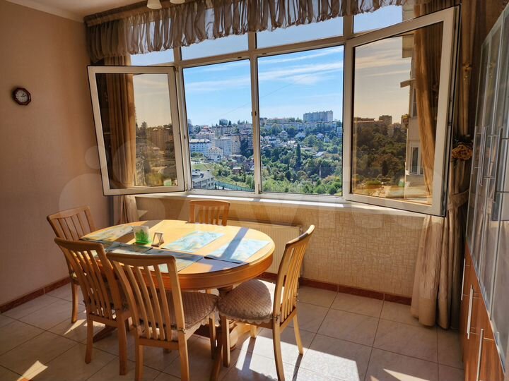 4-к. квартира, 120 м², 5/6 эт.