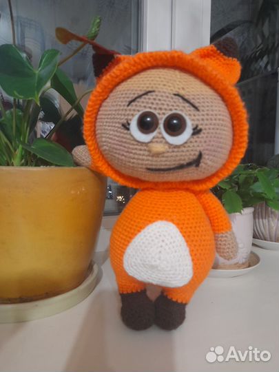 Бонни в костюме лисички