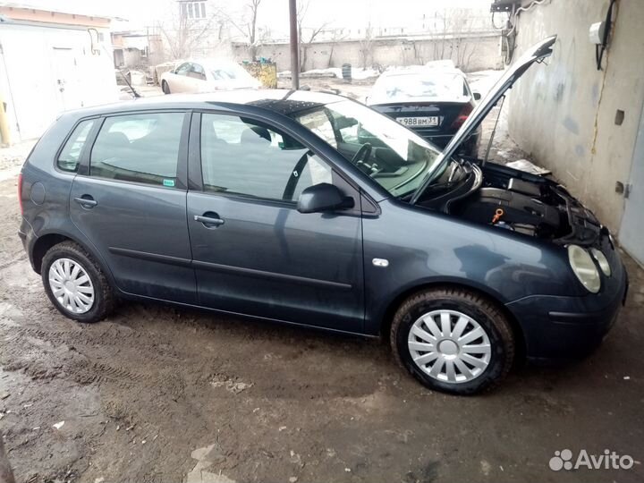 В разборе volkswagen polo 9n 2003 год