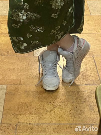 Кроссовки adidas 39