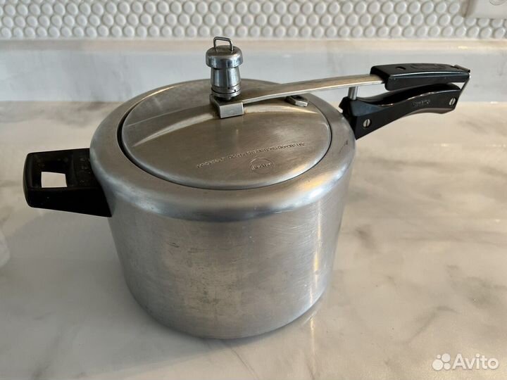 Pressure Cooker (кокер) 3л