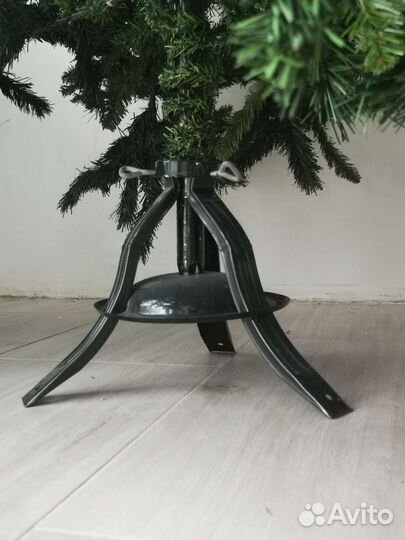 Елка искусственная