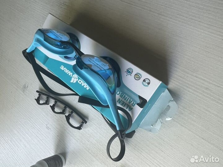 Плавательные очки mad wave