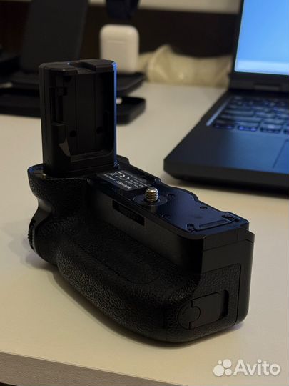 Батарейный блок ручка на Sony A7III/A7RII/A9