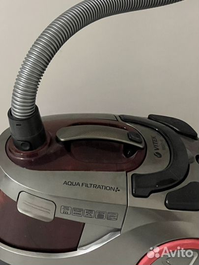 Пылесос Vitek