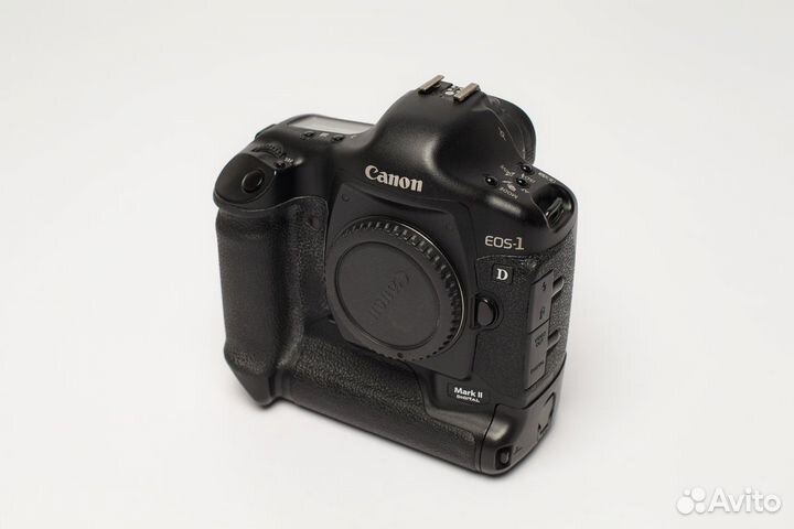 Canon - 1D Mark 2