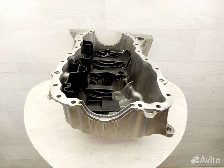 Поддон двигателя Renault Duster 1,6i K4MA606