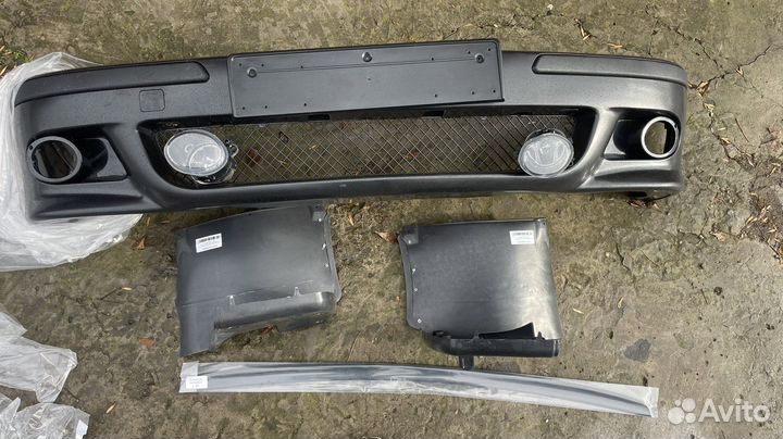 Передний бампер BMW E39 M5 в сборе с птф