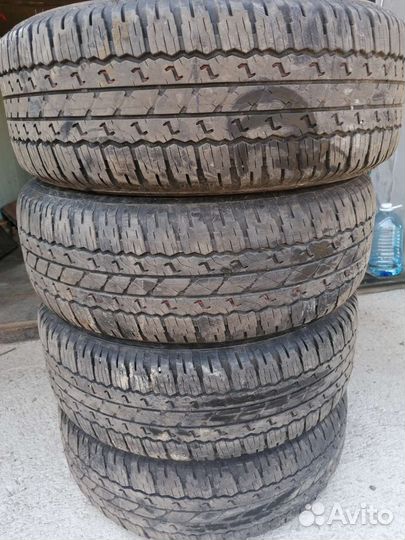 Bridgestone Dueler A/T 693 III 265/65 R17 и 265/65 R17