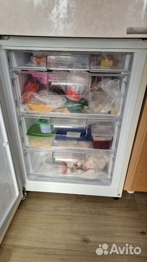 Холодильник. Lg Отличный. Доставка