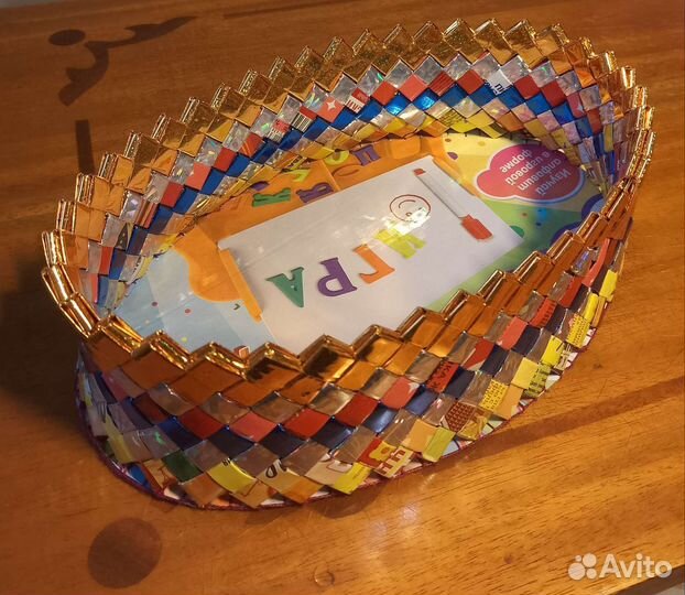 Плетёные корзинки из фантиков. (Прочная)