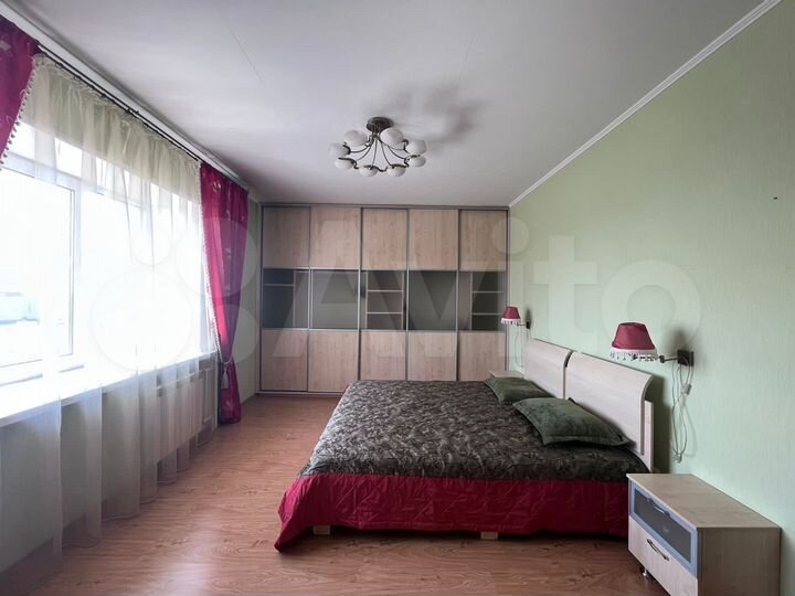 3-к. квартира, 100 м², 13/14 эт.