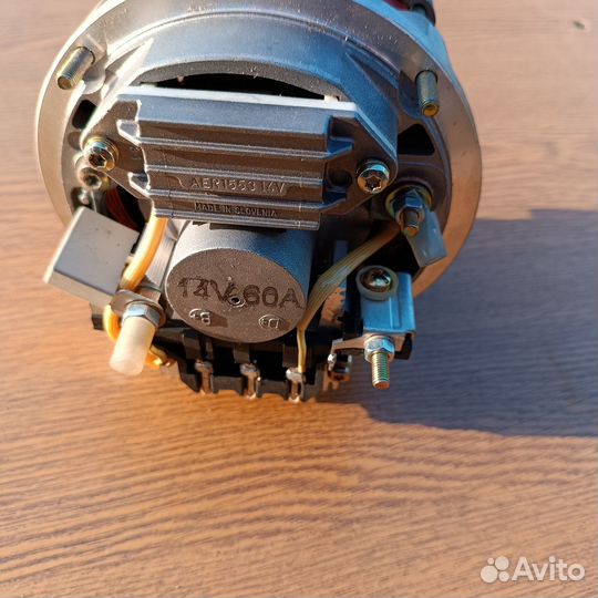Генератор Deutz 01182434