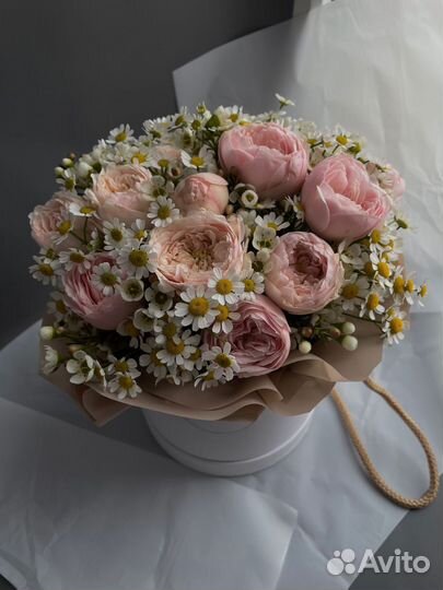 Кустовые розы композиция