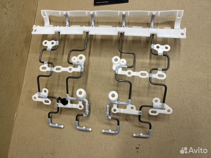 Накладка салазок переднего сиденья Кодиак 1