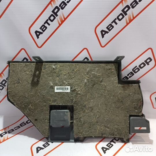 Накладка в салоне Nissan Almera Classic седан