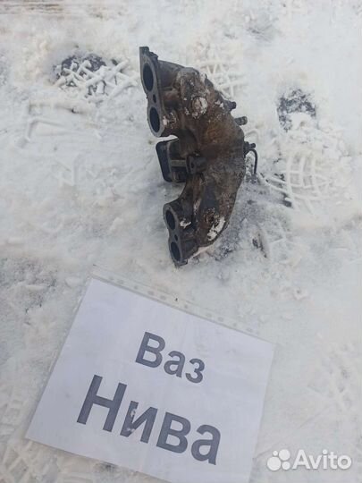 Впускной коллектор Ваз Нива карб