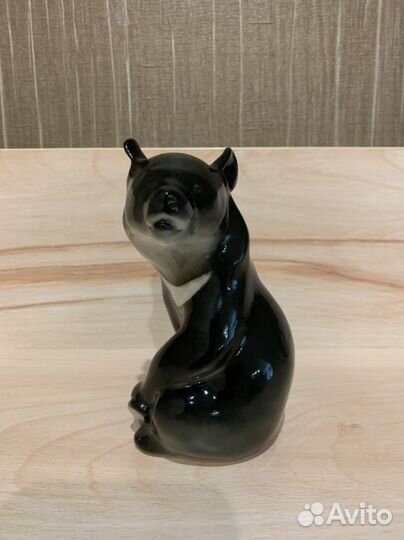 Статуэтка фарфор 