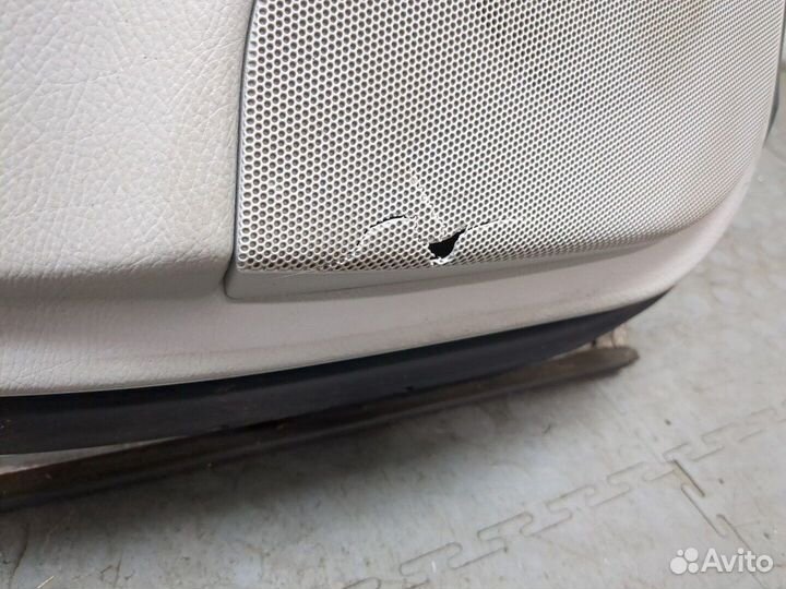 Дверь левая задняя Mercedes C W203