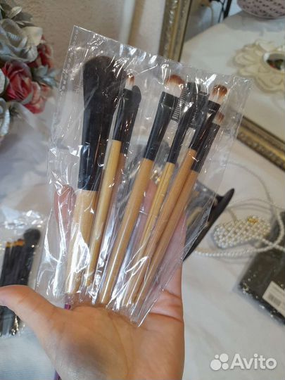 Новый набор кистей для макияжа