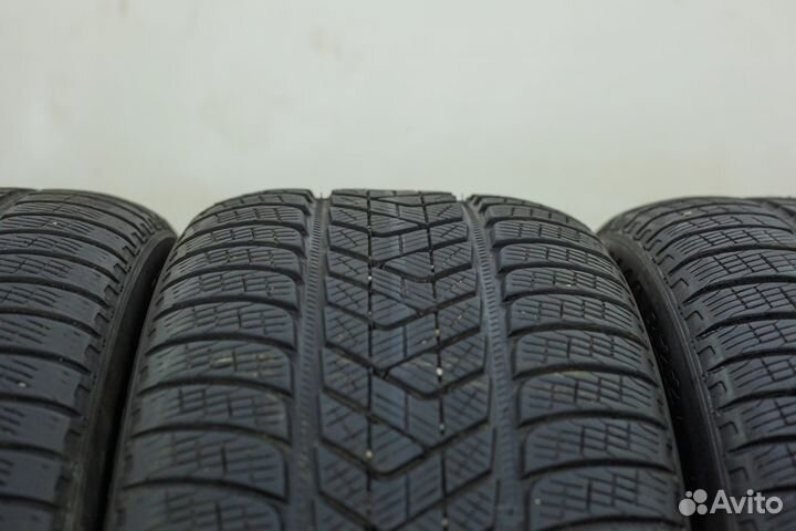 Pirelli Scorpion Winter 275/40 R22 108V