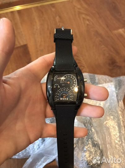 Часы спидометр