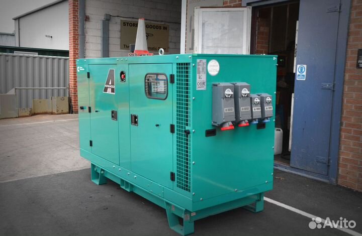 Дизельный генератор Каменс 1800 кВт в кожухе