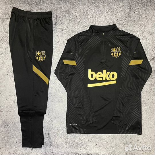 Клубный футбольный костюм 2020 / 2021