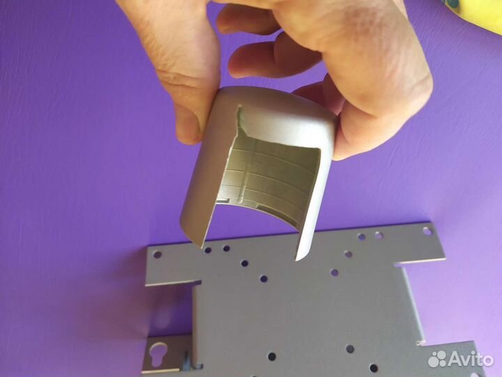 Кронштейн для телевизора на стену поворотный