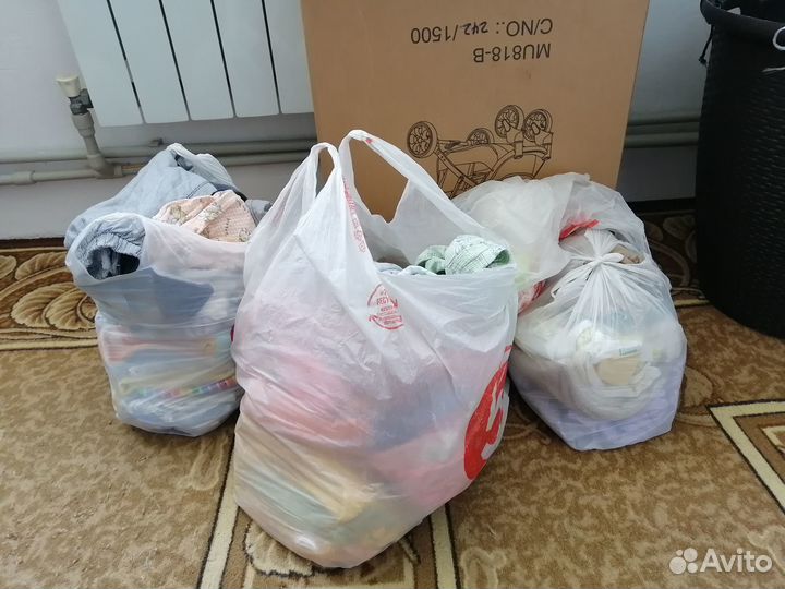 Вещи на новорожденного, с рождения до 6-8 месяцев