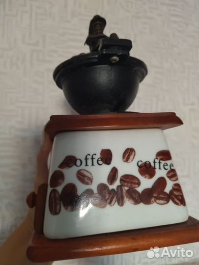 Кофемолка Франция винтаж