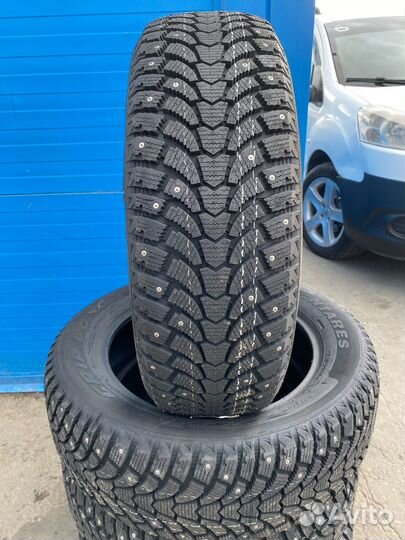 Antares Grip 60 Ice 215/55 R17 114
