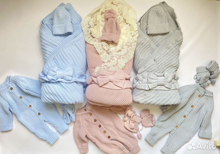 Осенний комплект на выписку новый