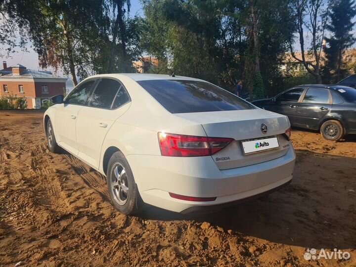 Skoda Superb 1.4 МТ, 2018, 99 000 км