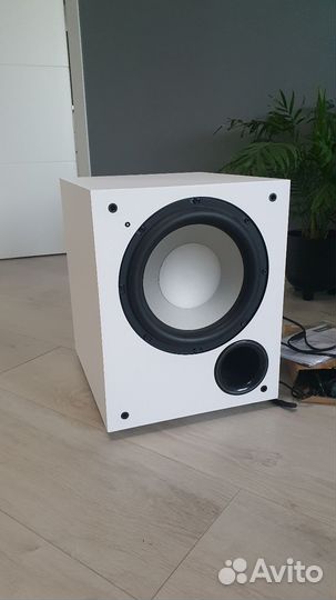 Сабвуфер Jamo C 910 SUB Matte white