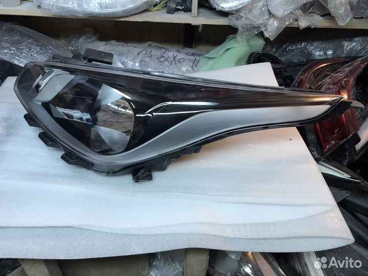 Фара левая Kia Rio X-Line 4 new галоген