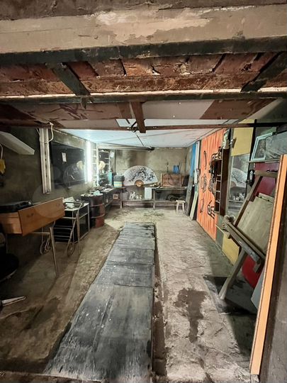 Гараж, > 30 м²