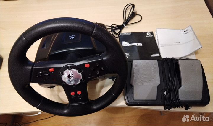 Игровой рули и джойстик