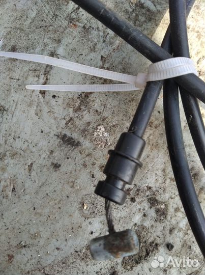 Трос открывания лючка бака Ниссан Альмера n16