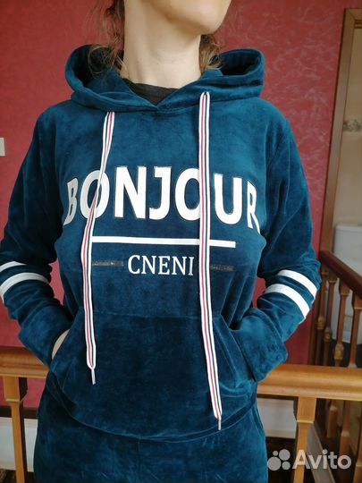 Спортивный костюм женский новый размер 44-46