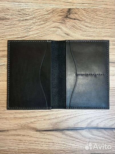 Обложка на паспорт кожаная
