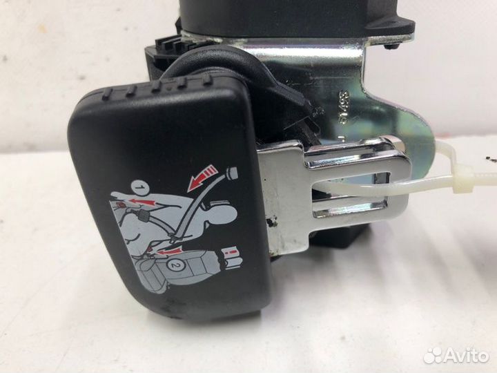 Ремень безопасности задний Audi Q7 внедорожник 3.0