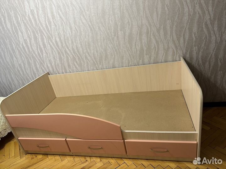 Кровать для девочек